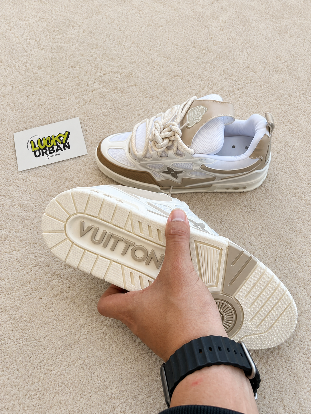 LOUIS VUITTON LV SKATE BEGE / BRANCO
