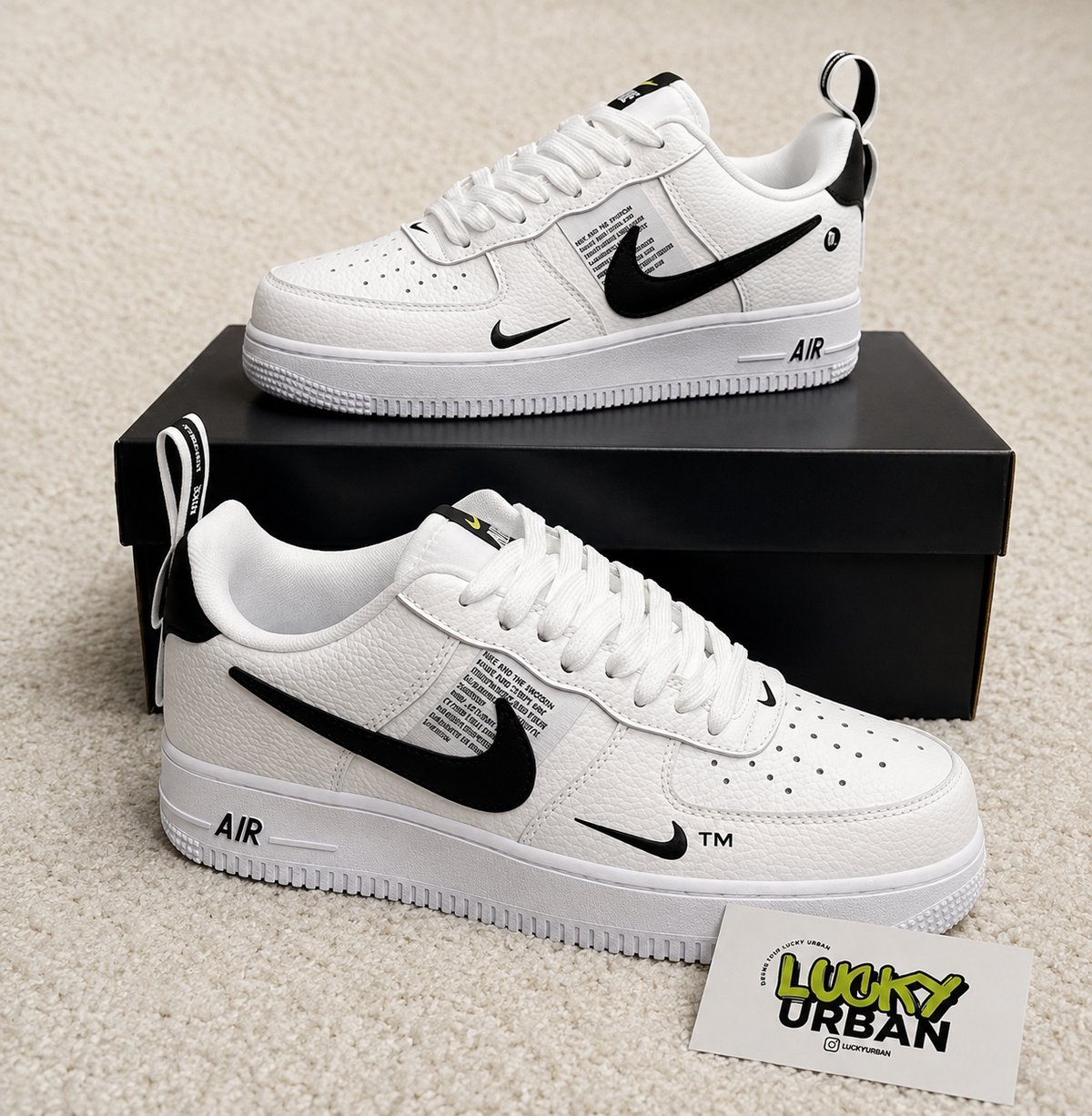 NIKE AIR FORCE 1 LOW TM BRANCO / PRETO