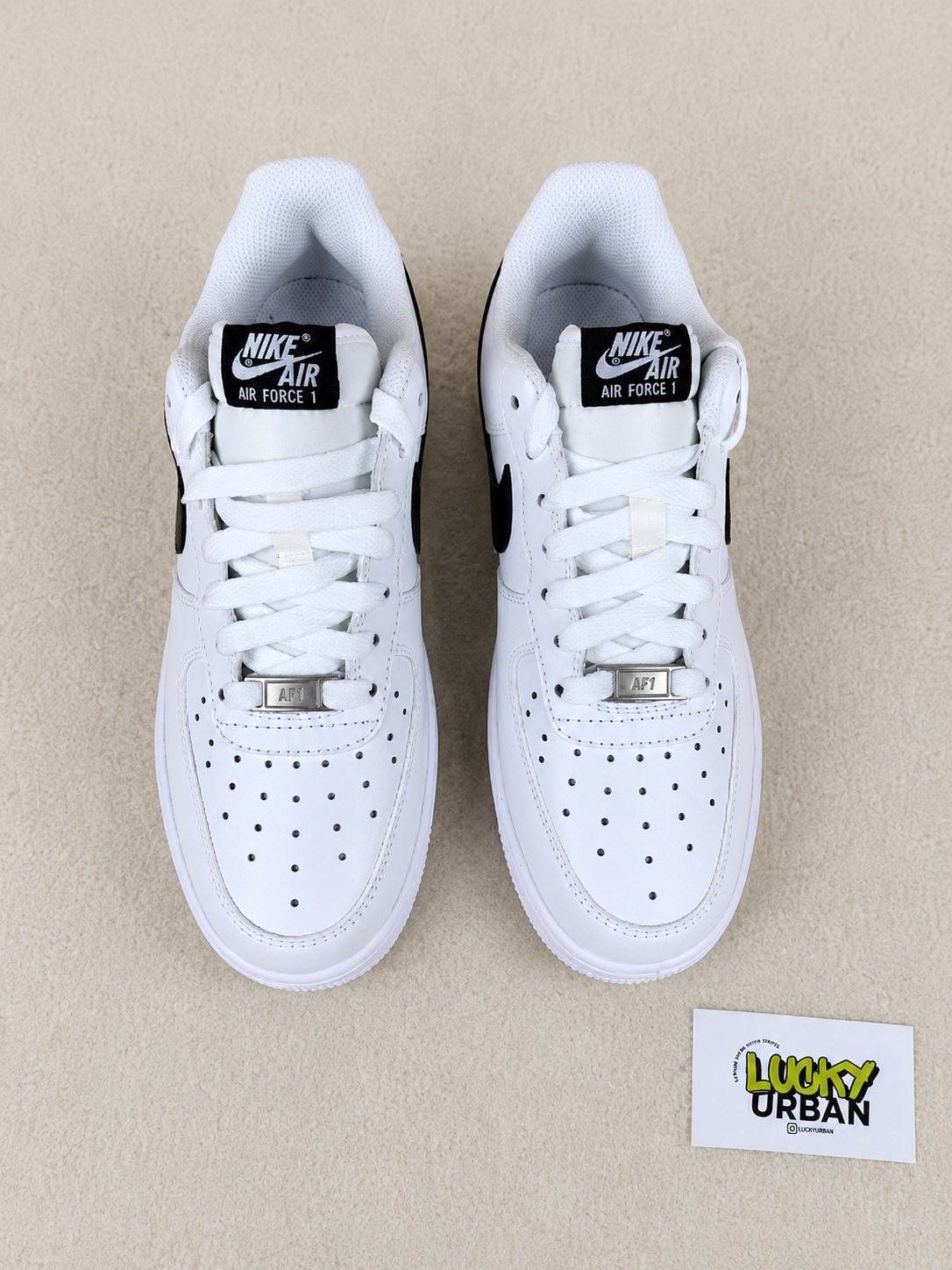 NIKE AIR FORCE 1 LOW BRANCO / PRETO