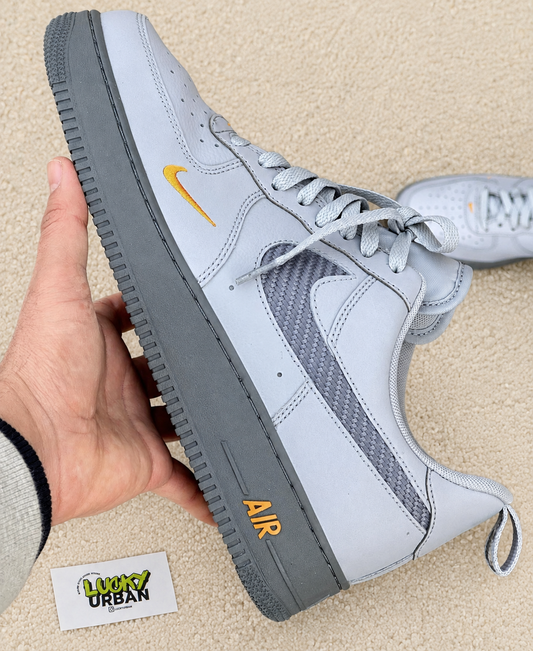 NIKE AIR FORCE 1 LOW CINZA / LARANJA
